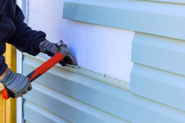 Trusted Storm Damage Siding Repair service in Florida, FL - Creative Siding